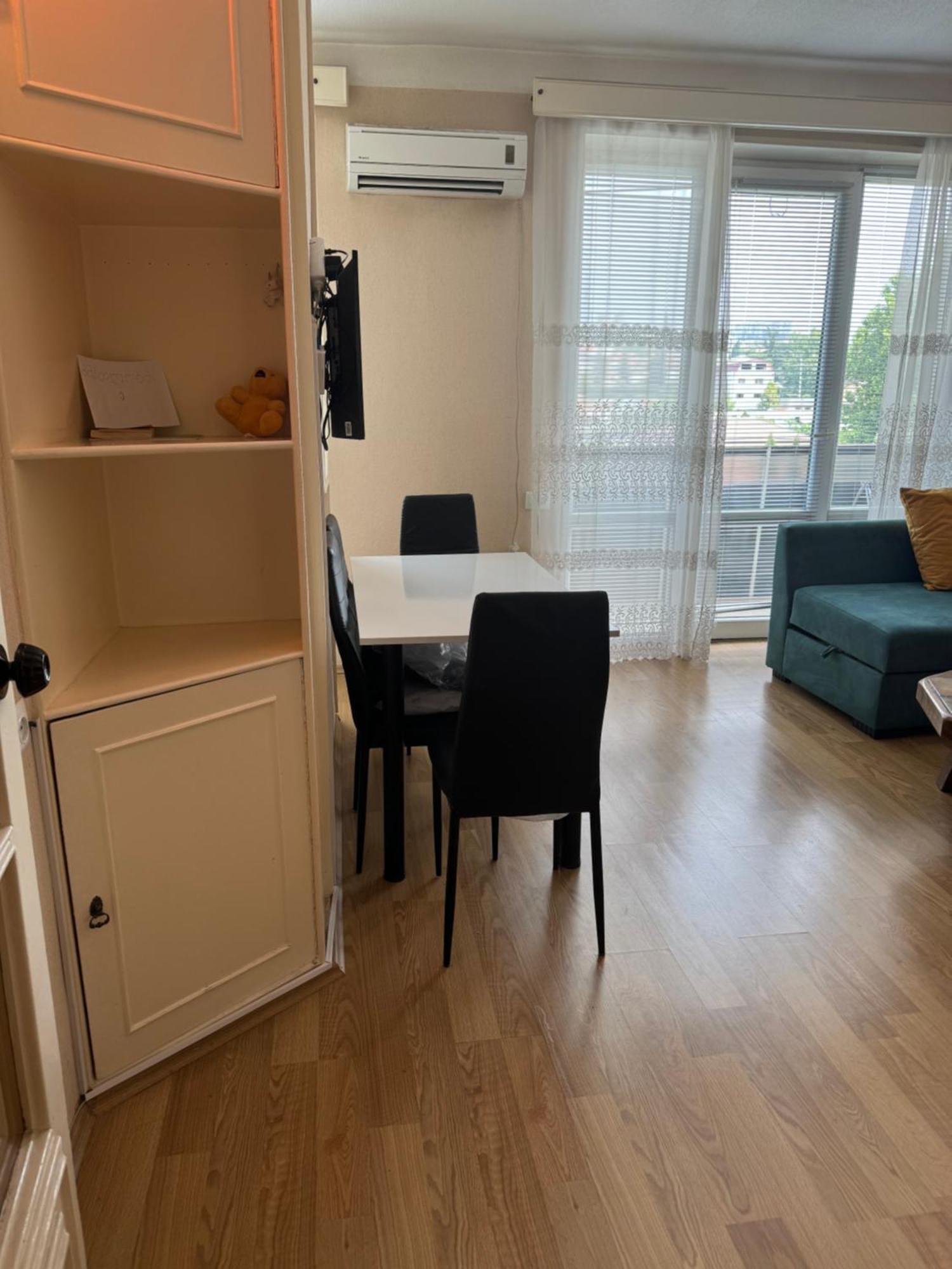 Cozy Apartment With Balcony Тбилиси Экстерьер фото