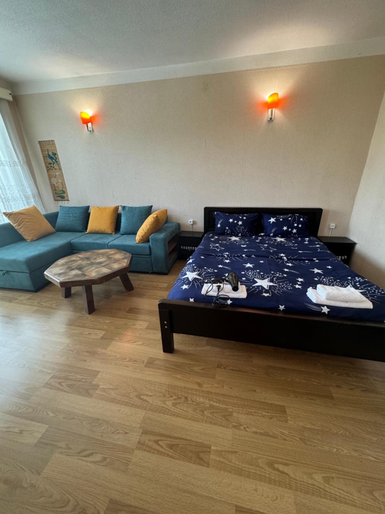 Cozy Apartment With Balcony Тбилиси Экстерьер фото