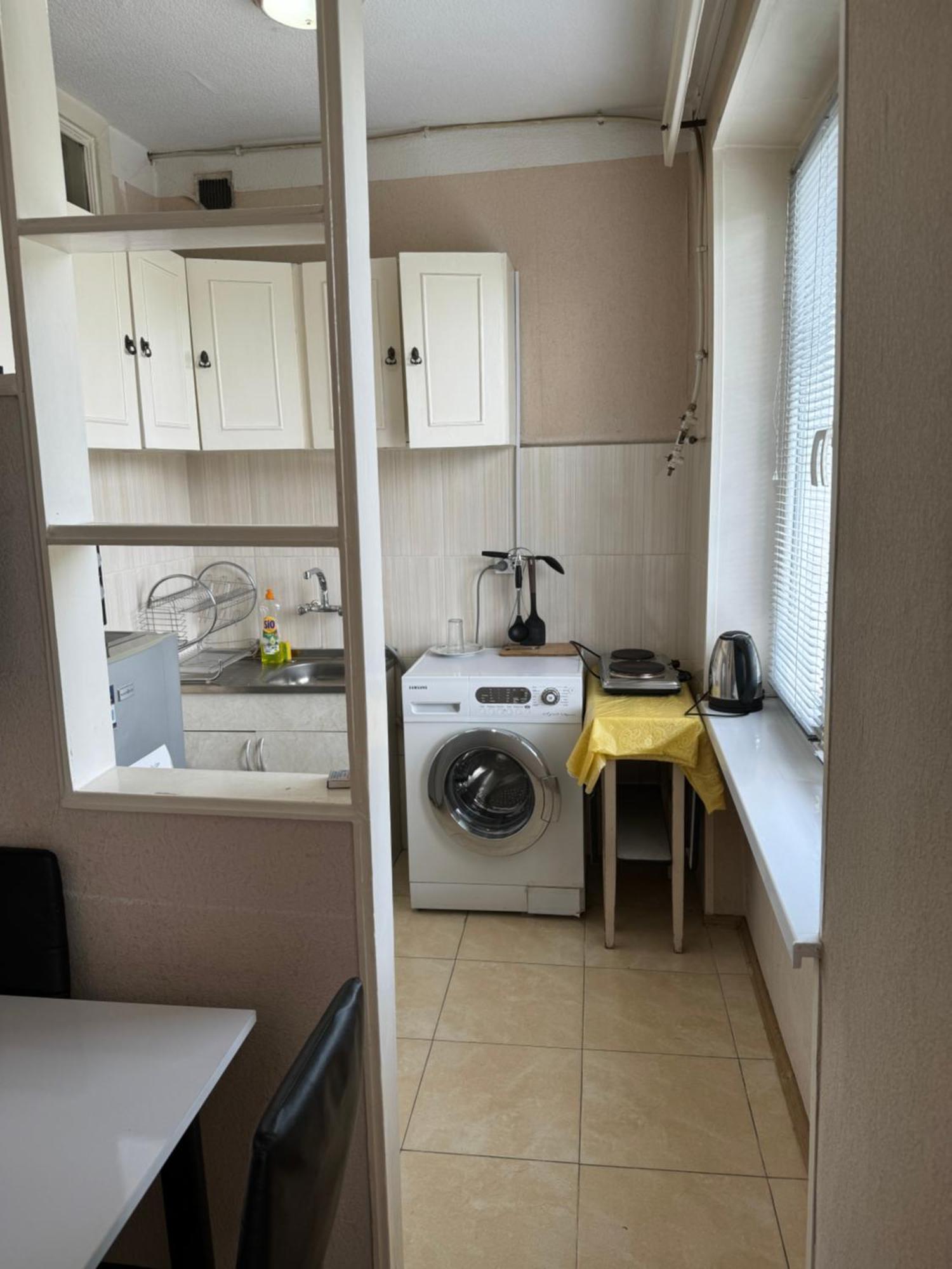 Cozy Apartment With Balcony Тбилиси Экстерьер фото
